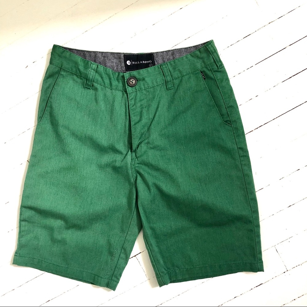 Billabong Green Crossfire Shorts  EUC | 28